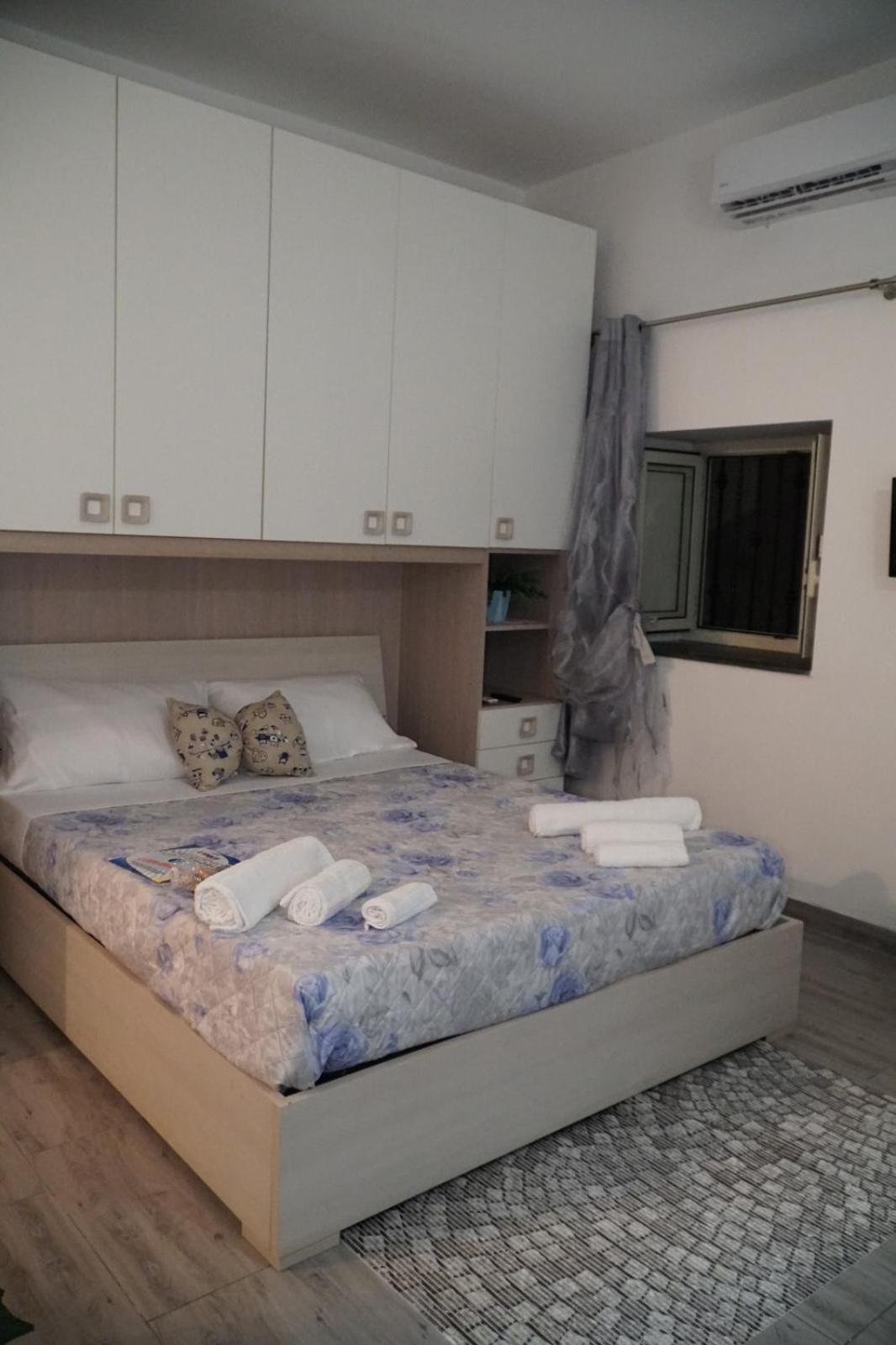 B&B Porta Garibaldi Catane Chambre photo